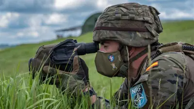 من قوات الناتو