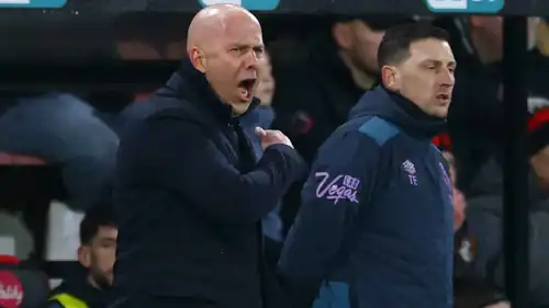 أرني سلوت مدرب ليفربول