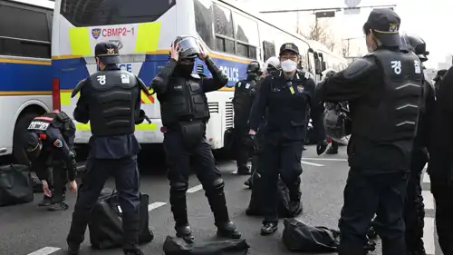 عناصر أمن في كوريا الجنوبية