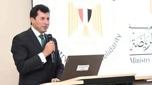 أشرف صبحي وزير الرياضة المصري