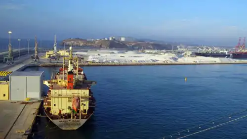 ميناء صلالة في عمان