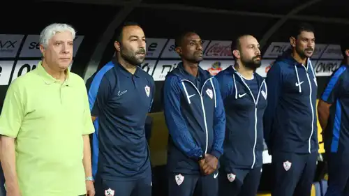 أحمد عبدالرؤوف مع الجهاز الفني للزمالك