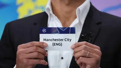 مراسم قرعة دور الملحق بدوري أبطال أوروبا