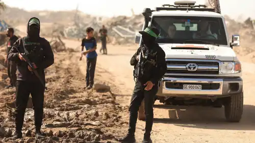 مقاتلان من حماس في غزة