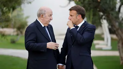 الرئيسان الفرنسي إيمانويل ماكرون والجزائري عبد المجيد تبون