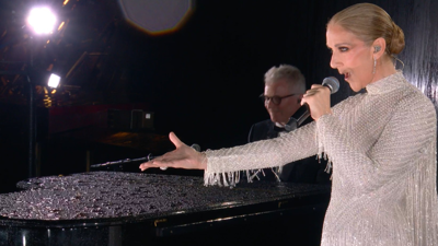 سيلين ديون خلال الحفل