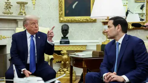 ترامب يخاطب وزير خارجيته ماركو روبيو