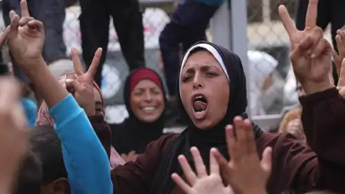 فلسطينيات في غزة يعبرن عن فرحتهن باتفاق وقف إطلاق النار