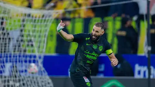 كريم بنزيما