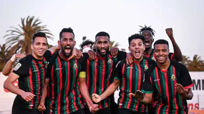 حمزة إيغامان مع زملائه في نادي الجيش الملكي