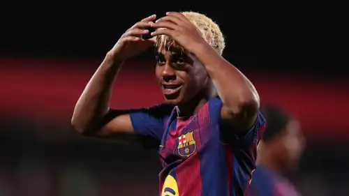 لامين يامال واحتفال التاج الملكي