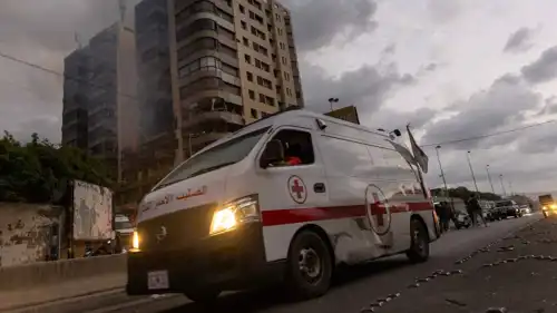 سيارة إسعاف لبنانية