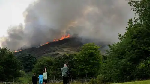 آثار الحريق في "مقعد آرثر"