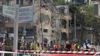 من آثار القصف الإيراني على إسرائيل