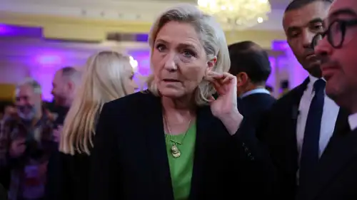 زعيمة اليمين المتطرف في فرنسا مارين لوبان