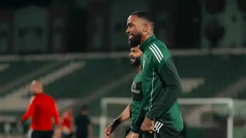 إيفان توني مهاجم الأهلي السعودي