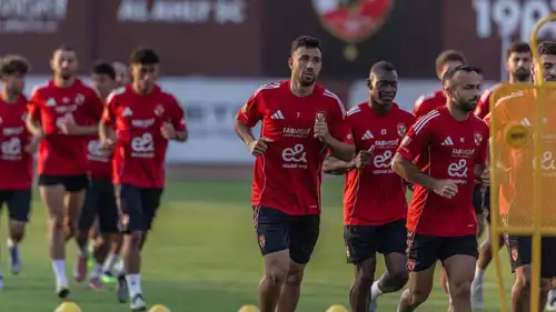 تدريبات فريق الأهلي المصري
