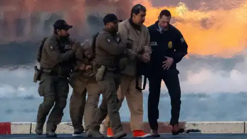 جنود أمريكيون يحيطون بمادورو بعد وصوله إلى نيويورك