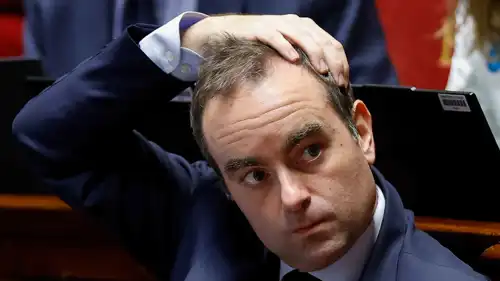 رئيس الوزراء الفرنسي سيباستيان لوكورنو