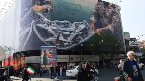 لوحة مناهضة للولايات المتحدة وسط طهران