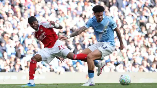 مباراة مانشستر سيتي وآرسنال في الدوري الإنجليزي