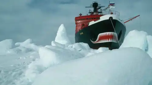 كاسحة الجليد النووية الروسية "يامال" في القطب الشمالي