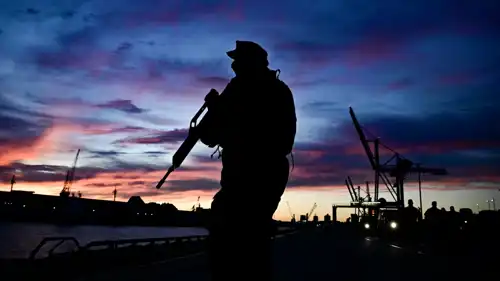 جندي ألماني في إطار مناورة "العاصفة الحمراء برافو" في سبتمبر.