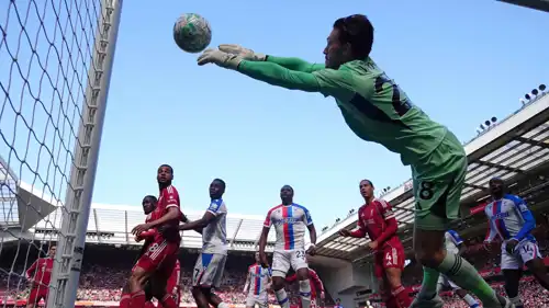 فريدي وودمان حارس مرمى ليفربول الإنجليزي