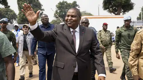 رئيس أفريقيا الوسطى فوستين-أرشينج تواديرا