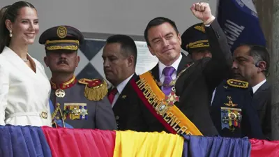 الرئيس الإكوادوري دانيال نوبوا خلال حفل أداء اليمين 