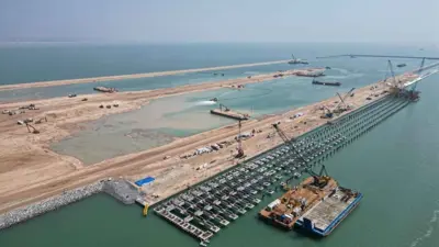 لقطة من الجو لأحد أرصفة ميناء «الفاو الكبير» جنوب العراق