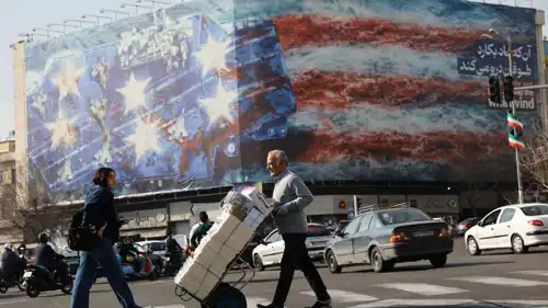 لوحة إعلانية مناهضة للولايات المتحدة في طهران، إيران