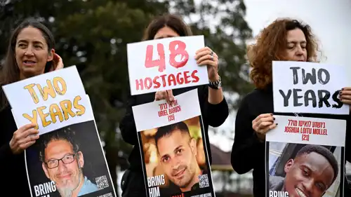 عائلات الرهائن الإسرائيليين