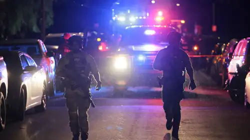 عملاء مكتب التحقيقات الفيدرالي قرب البيت الأبيض