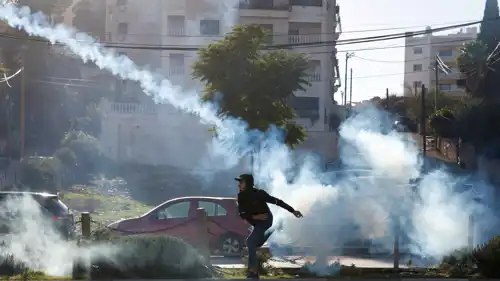 من المواجهات في الضفة الغربية