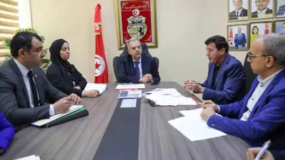اجتماع وزير الرياضة التونسي مع رئيس اتحاد كرة السلة