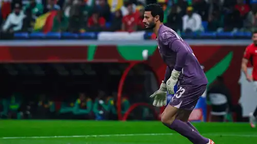 محمد الشناوي في مباراة مصر والسنغال