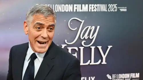 جورج كلوني خلال عرض فيلم "جاي كيلي"