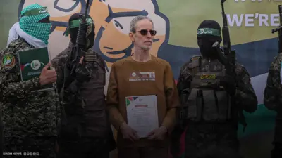 بعد تسليم الرهائن .. مواجهة كلامية مشتعلة بين حماس ونتنياهو