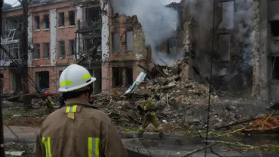 آثار قصف روسي سابق على ميكولاييف