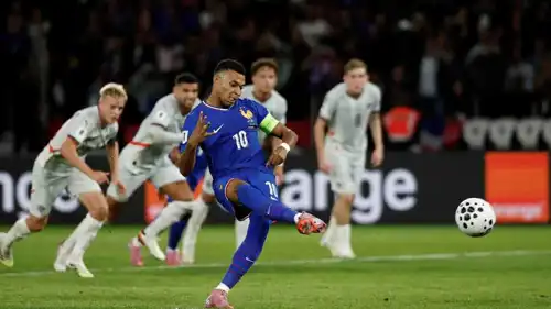 كيليان مبابي نجم منتخب فرنسا