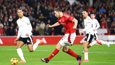 كريس وود سجل هدفا في مرمى ليفربول