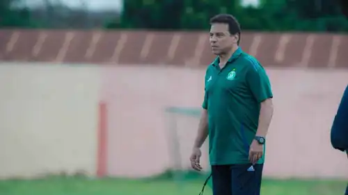 حسام البدري المدير الفني لفريق الأهلي طرابلس الليبي