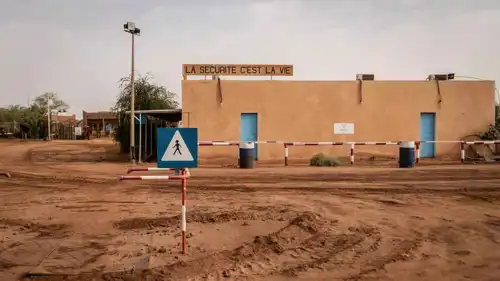 منجم اليورانيوم السابق في أرليت بشمال النيجر