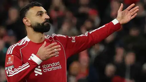 محمد صلاح يحتفل بهدفه أمام برايتون 