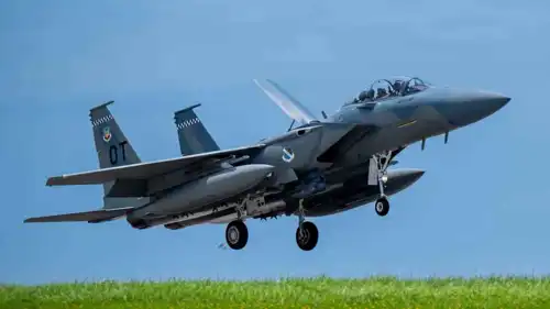  طائرة مقاتلة أمريكية من طراز إف-15 إي إكس