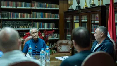 مارسيل كولر في اجتماعه الأخير مع محمود الخطيب