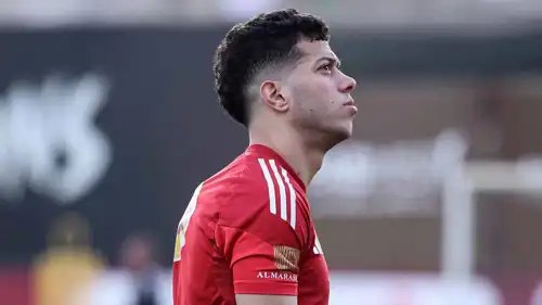 إمام عاشور في تدريبات الأهلي المصري