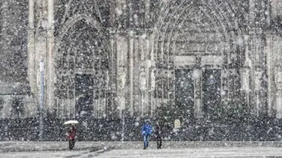 عاصفة ثلجية في فرنسا