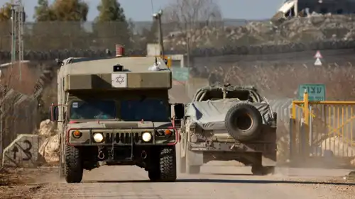 آليات عسكرية إسرائيلية على الحدود مع لبنان